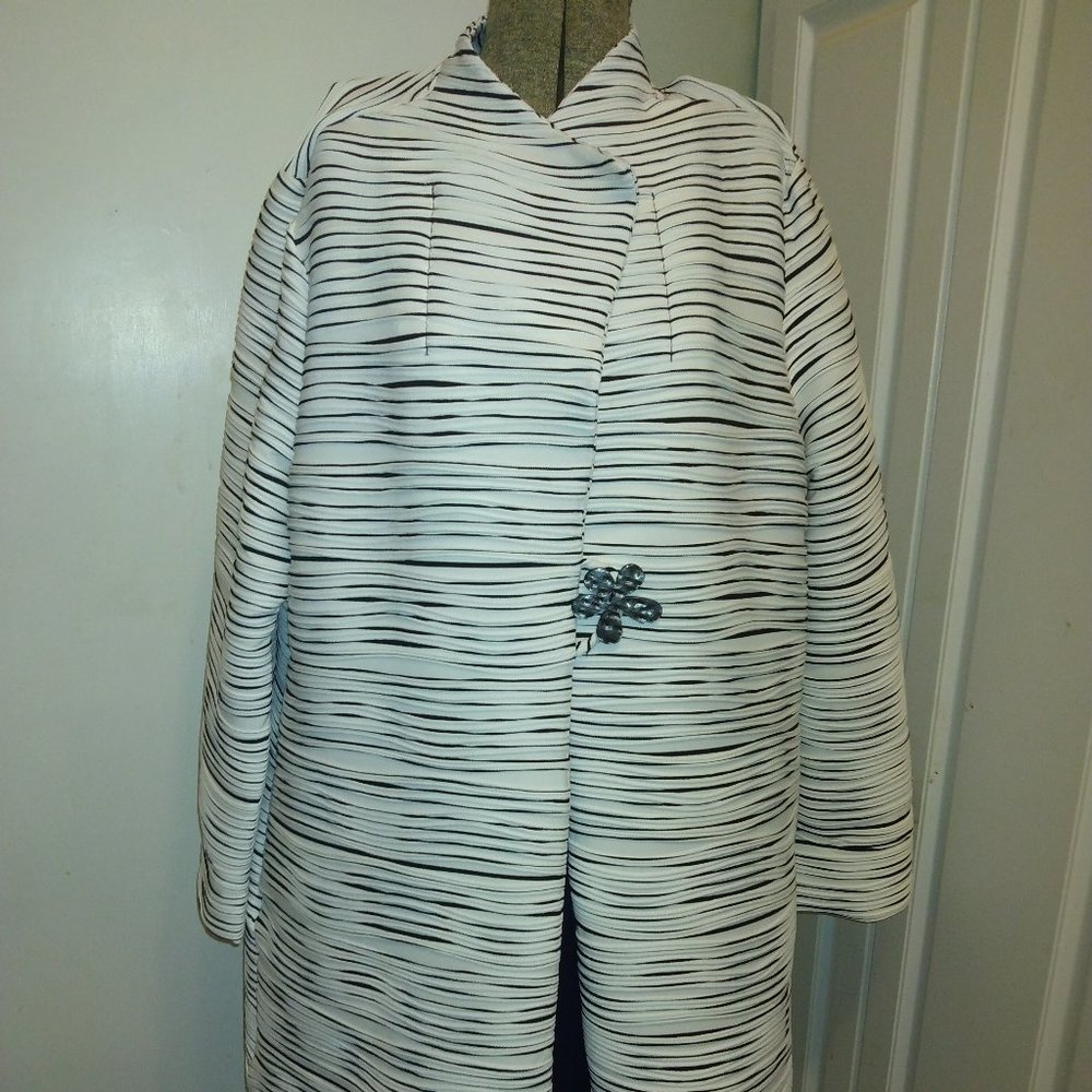 ❤️DAMEE, INC Black / White Pleated Loose Fit  Pocket Jacket Size XL